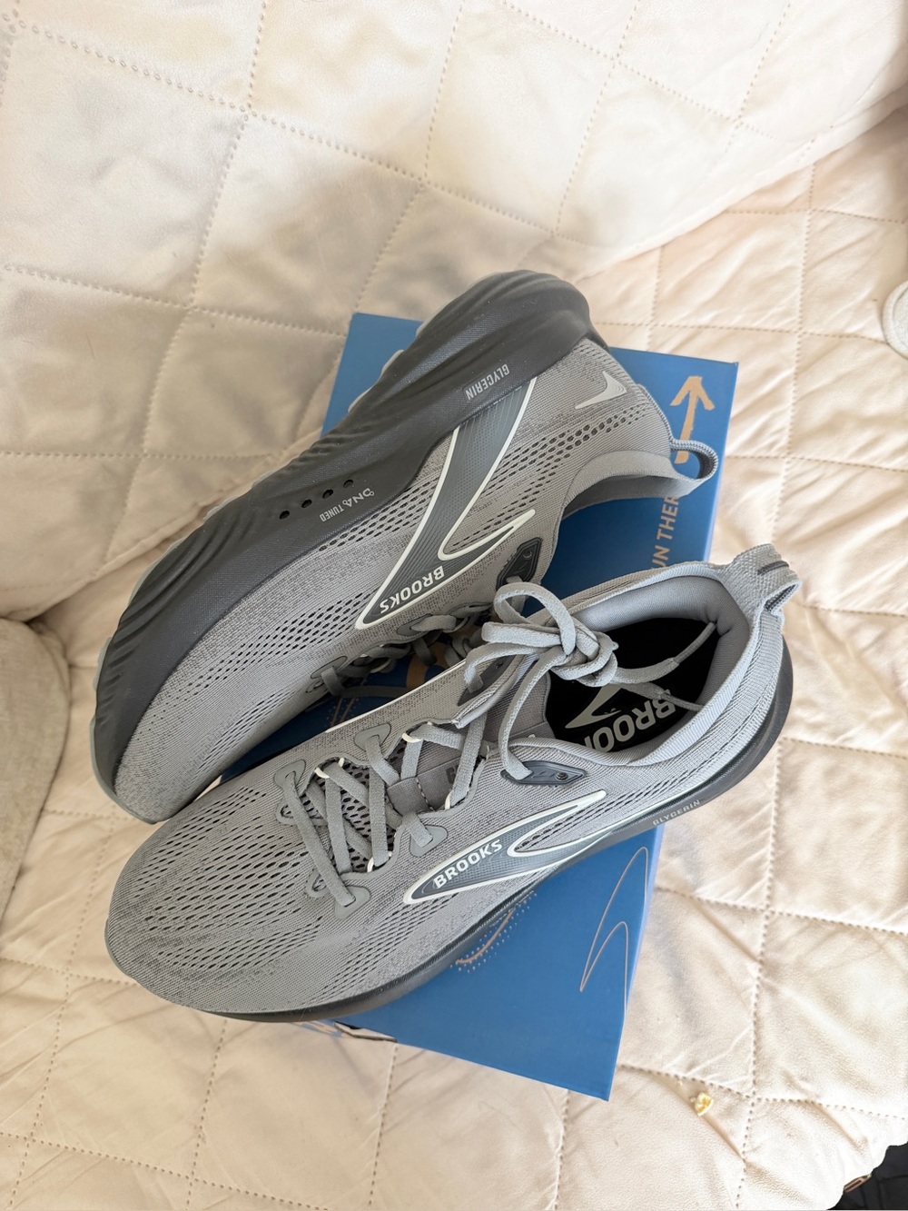 Brooks Light Gray Mesh Running Sneakers